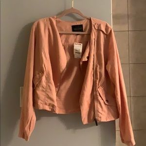 Light weight, very light pink/cream color